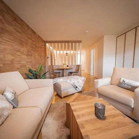 Moderne Mit Ifenblick, Panorama & Parkplatz Apartamento